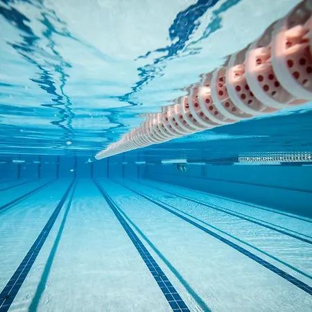 Clayton فندق كورك