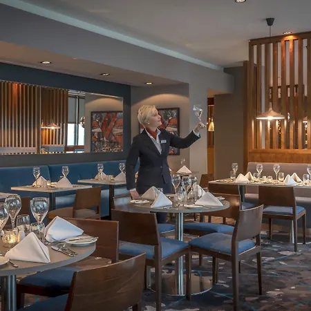 Clayton فندق كورك