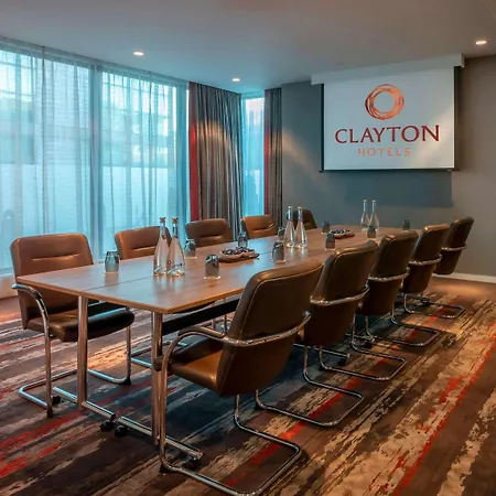 Clayton Hotel 4*